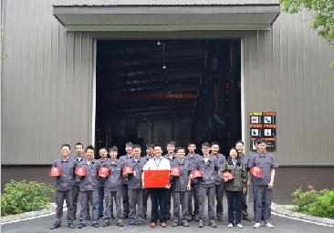  五四青年 | 與時(shí)間賽跑，讓機(jī)器也有溫度——制造二部喜獲長(zhǎng)沙高新區(qū)“工人先鋒號(hào)”